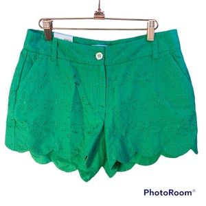 Crown & Ivy Shelby Scallop Hem Green Cotton Eyelet Shorts 8 Petite NWT